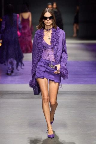 Versace: 5 datos sobre su pasarela Primavera 